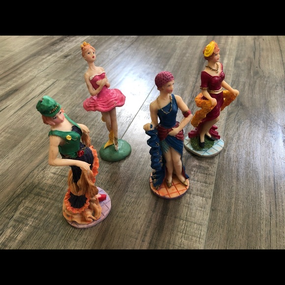 Fun Vintage Decor!✨💙 - Picture 3 of 8